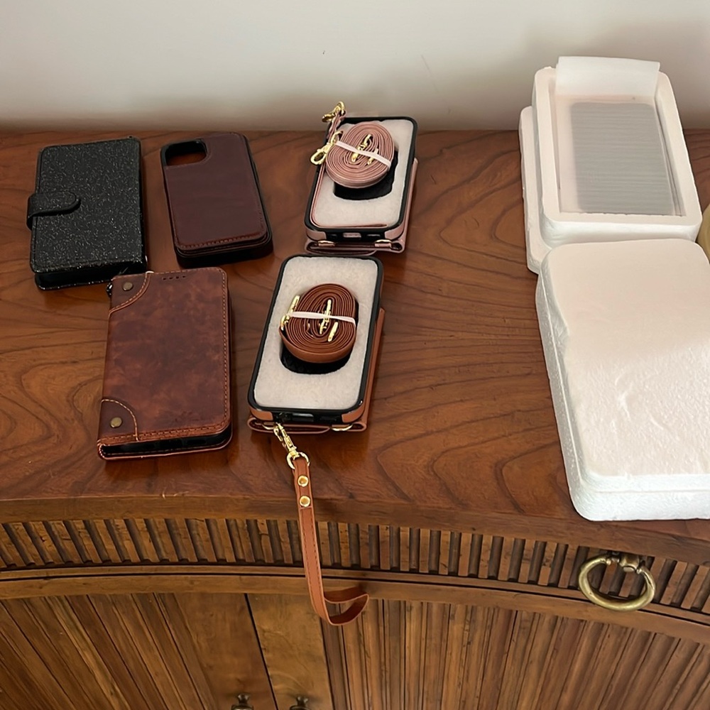 Set of 5 IPhone 13 mini phone cases and screen protectors